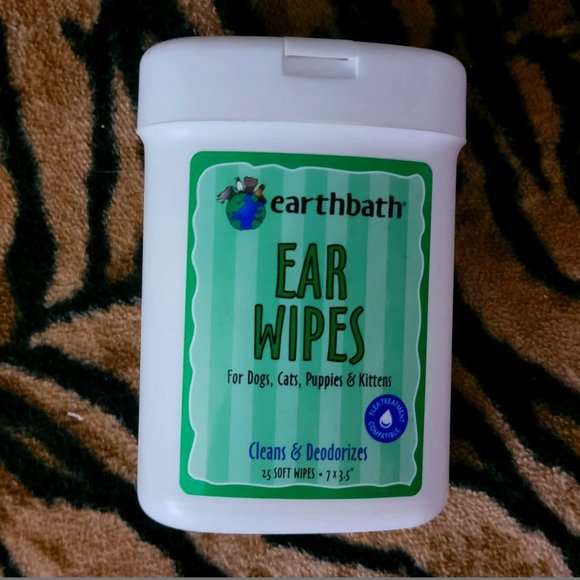 Pet Ear Wipes Earthbath Dog or Cat.. New! - Picture 1 of 2